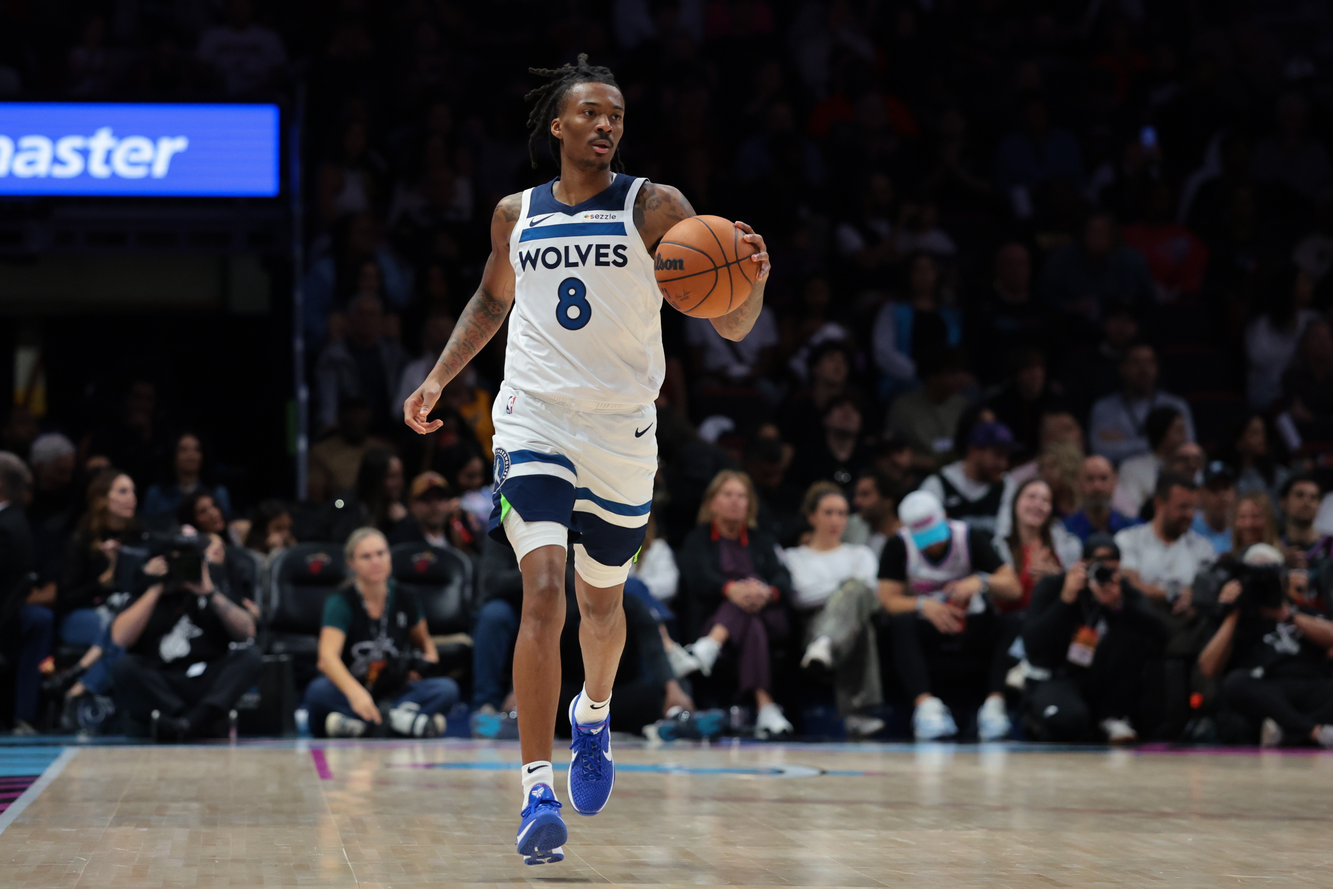 九游体育地址-这场打嗨了！海兰德替补25分钟 9中6&amp;三分4中3砍17分7板5助2断