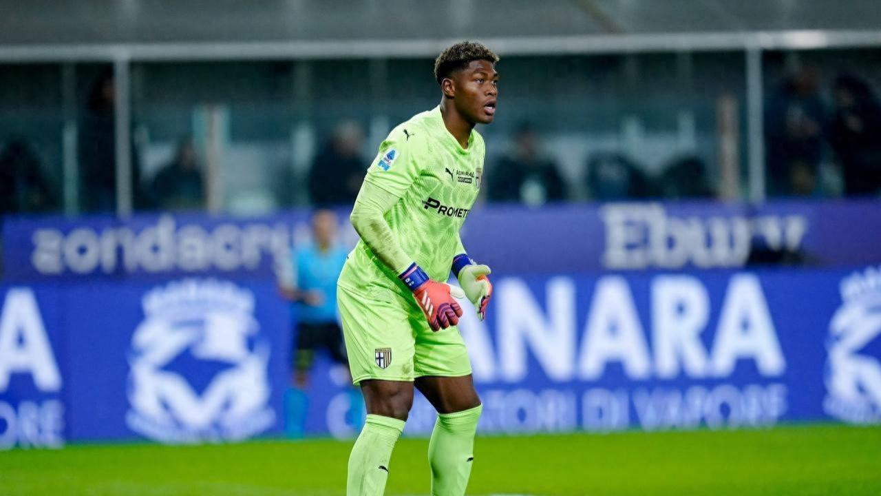 九游体育app下载-23岁日本国门获英超豪门青睐？媒体称“已展开行动”