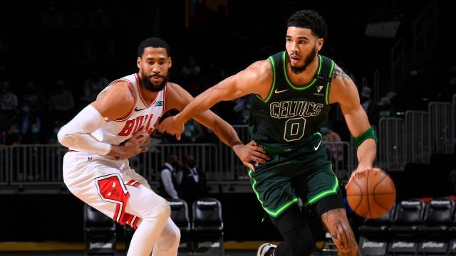 九游app最新版下载安装-17中3！塔图姆再度上演“例行”打铁秀 绿军终止连胜